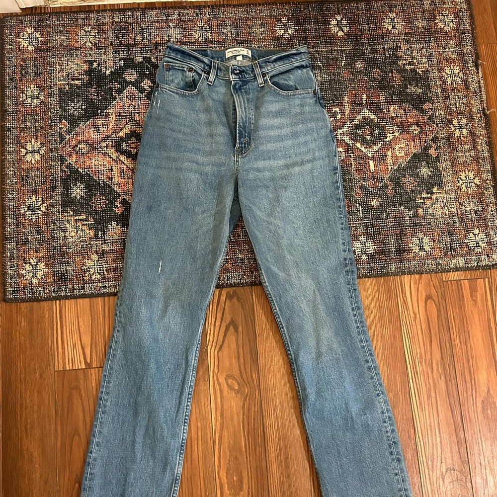 Abercrombie & Fitch 90’s High Rise Straight